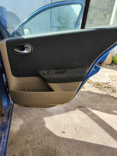 GUARNECIDO PUERTA TRASERA DERECHA Renault MEGANE II BERLINA 5P 