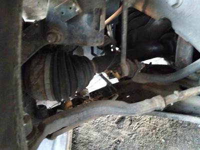 TRANSMISION DELANTERA IZQUIERDA