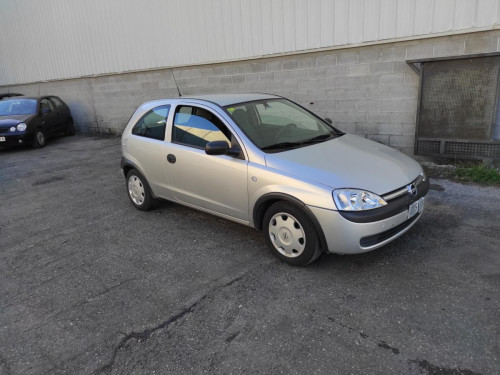 OPEL CORSA C — vehículo donante para recambios 