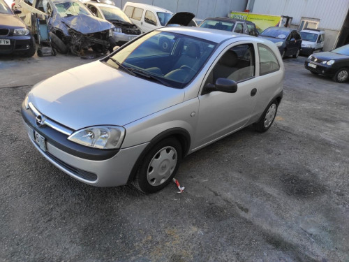 OPEL CORSA C — vehículo donante para recambios 