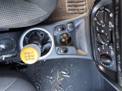 CENICERO, CITROEN, C2