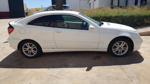 Mercedes-Benz C Sportcoupe (BM 203)(10.2000->) — автомобиль-донор на запчасти 