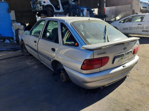  FORD ESCORT BERL./TURNIER 