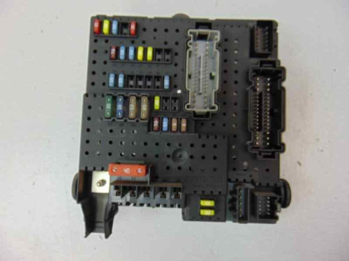 CAJA RELES / FUSIBLES VOLVO S80 BERLINA 
