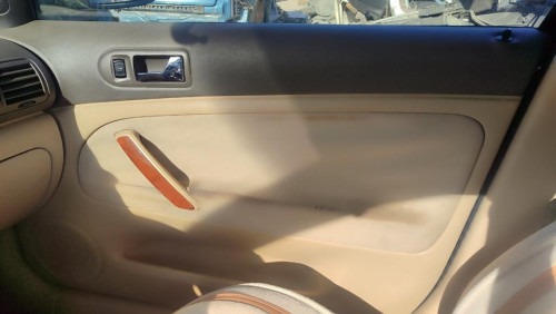  VOLKSWAGEN PASSAT BERLINA (3B3) 