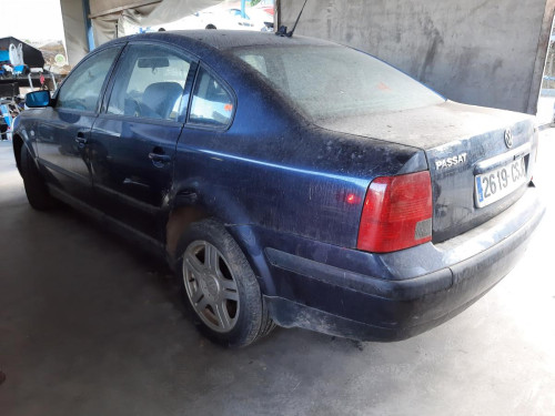 VOLKSWAGEN PASSAT BERLINA (3B2) — Donor Vehicle for Used Parts 