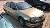 TOYOTA AVENSIS BERLINA (T22)