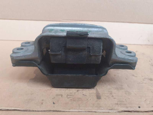  SOPORTE MOTOR 
