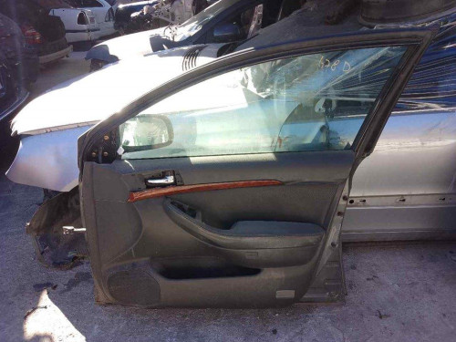 PUERTA DELANTERA DERECHA Toyota AVENSIS BERLINA (T25) 