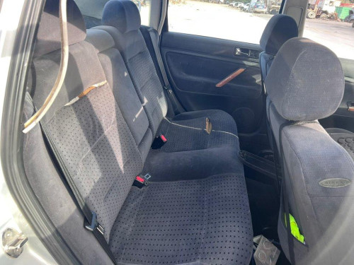  VOLKSWAGEN PASSAT BERLINA (3B2) 