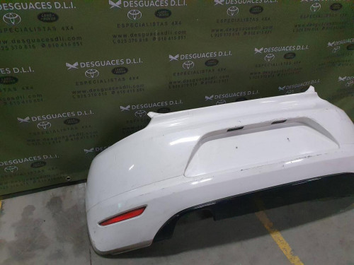 PARAGOLPES TRASERO 