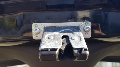 CERRADURA MALETERO / PORTON Opel Corsa D (2006->)