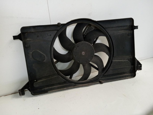 ELECTROVENTILADOR Ford FOCUS BERLINA (CB4) 