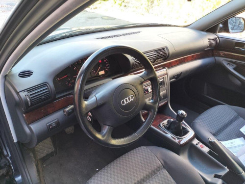  AUDI A4 BERLINA (B5) 