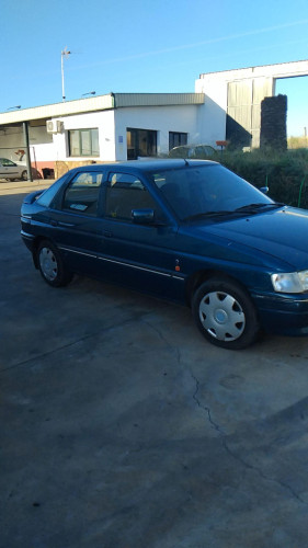 Ford Escort Berl./Turnier (1995->) — vehículo donante para recambios 