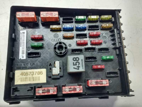  CAJA RELES / FUSIBLES Volkswagen PASSAT BERLINA (3C2) 