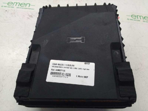  CAJA RELES / FUSIBLES Volkswagen PASSAT BERLINA (3C2) 