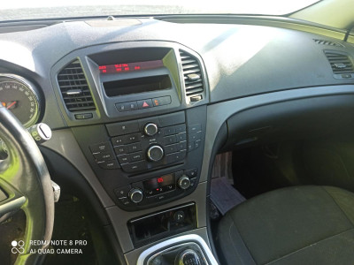 OPEL INSIGNIA BERLINA