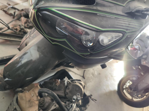 FARO DELANTERO KAWASAKI ZZR 1400 