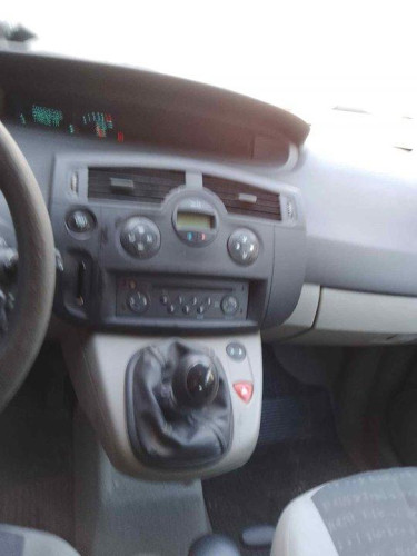 RENAULT SCENIC II (JM) — vehículo donante para recambios 