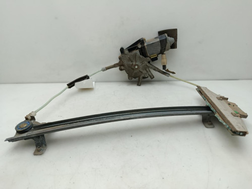 ELEVALUNAS DELANTERO DERECHO OPEL KADETT E 