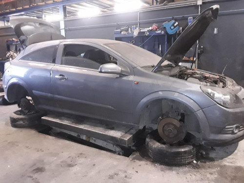  OPEL ASTRA H BERLINA 