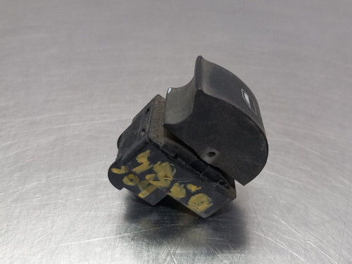  MANDO ELEVALUNAS DELANTERO DERECHO AUDI A3 (8P1) 