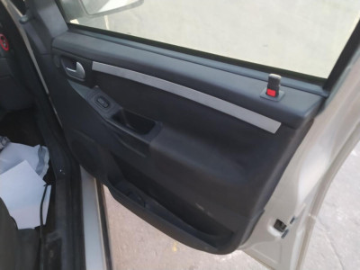CERRADURA PUERTA DELANTERA DERECHA