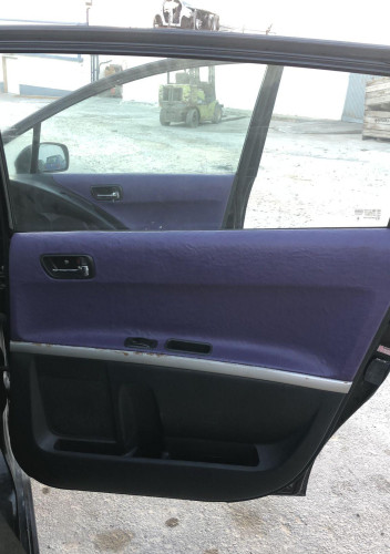 TOYOTA COROLLA VERSO (R1) — vehículo donante para recambios 