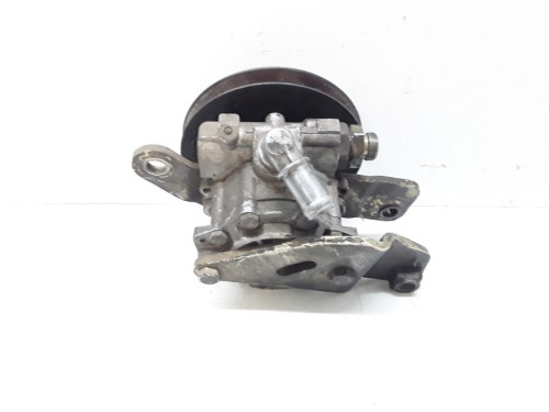 BOMBA DIRECCION Nissan CABSTAR E 