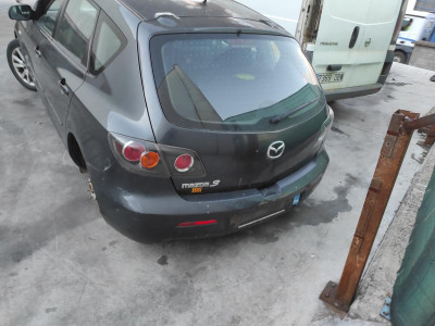 MAZDA 3 BERLINA (BK)