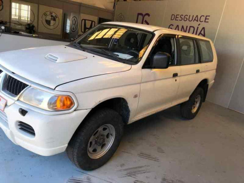  MITSUBISHI MONTERO SPORT (K90) 