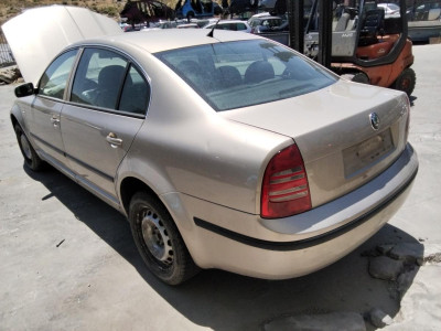 SKODA SUPERB (3U4)