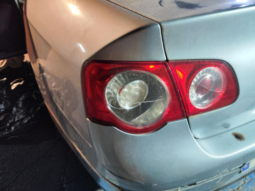 PILOTO TRASERO IZQUIERDO Volkswagen PASSAT BERLINA (3C2) 