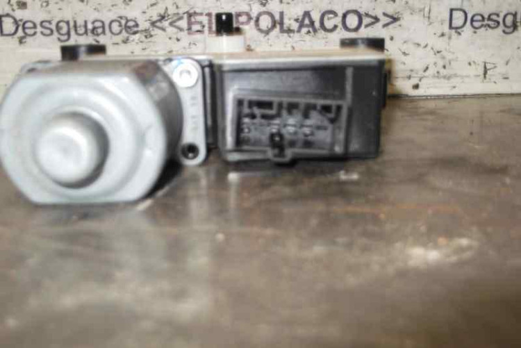 MOTOR ELEVALUNAS TRASERO DERECHO