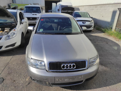 AUDI A4 BERLINA (8E)
