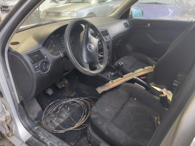 VOLKSWAGEN GOLF IV BERLINA (1J1)(10.1997)