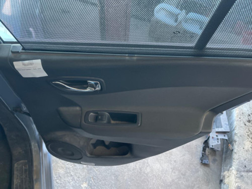 GUARNECIDO PUERTA TRASERA DERECHA RENAULT KOLEOS I 
