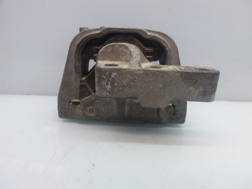 SOPORTE MOTOR DERECHO 