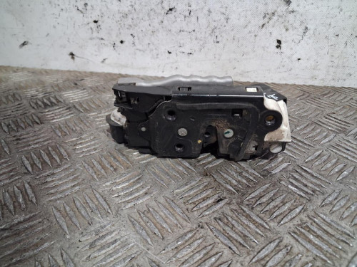 CERRADURA PUERTA TRASERA IZQUIERDA 