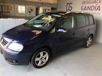 VOLKSWAGEN TOURAN (1T1)