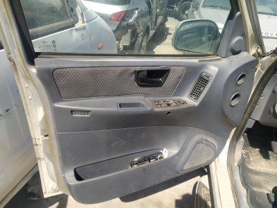 MANETA INTERIOR DELANTERA IZQUIERDA