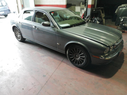 JAGUAR XJ — vehículo donante para recambios 