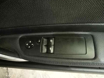MANDO ELEVALUNAS DELANTERO DERECHO, BMW, SERIE 1 BERLINA (E81/E87)