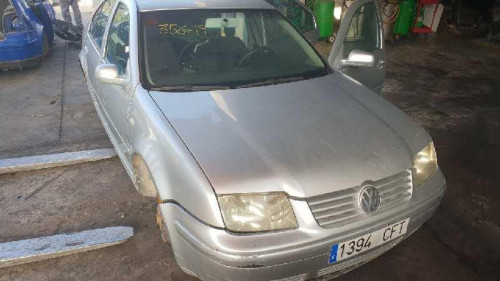  VOLKSWAGEN BORA BERLINA (1J2)(1998) 