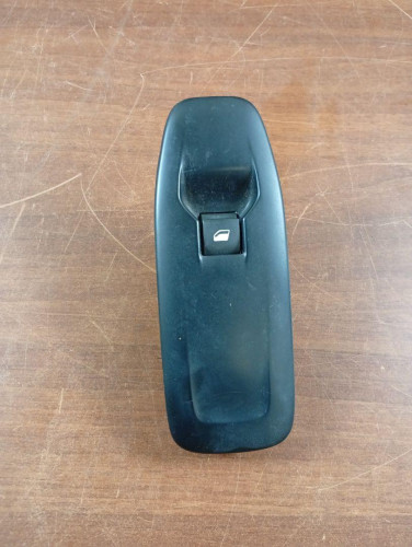 MANDO ELEVALUNAS DELANTERO IZQUIERDO Peugeot 208 