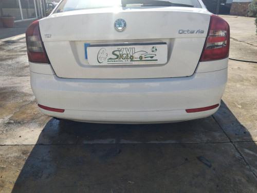 PARAGOLPES TRASERO Skoda Octavia Berlina (1Z3)(2008->) SKODA Octavia Berlina (1Z3)(2008->) 