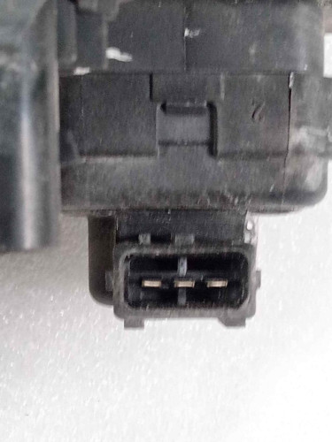  FARO DERECHO LAND ROVER FREELANDER (LN) 