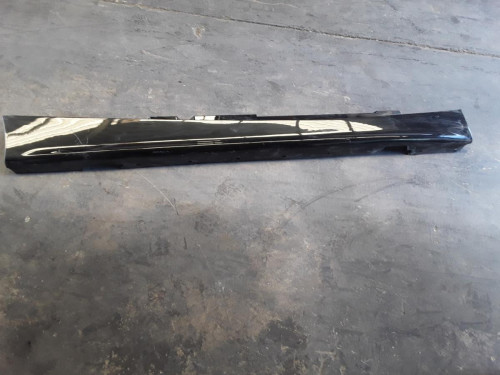ESTRIBOS LATERALES BMW SERIE 1 BERLINA (E81/E87) 