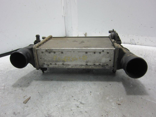 INTERCOOLER Volkswagen PASSAT BERLINA (3B2) 